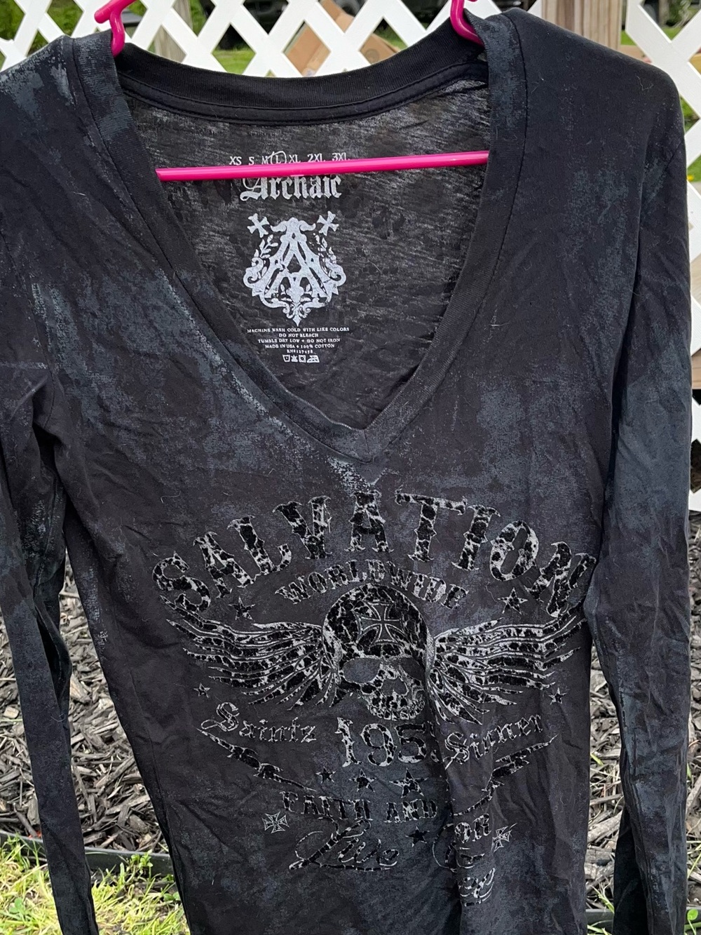 Archaic Women's Black V-Neck Long Sleeve Graphic Skull Tee
